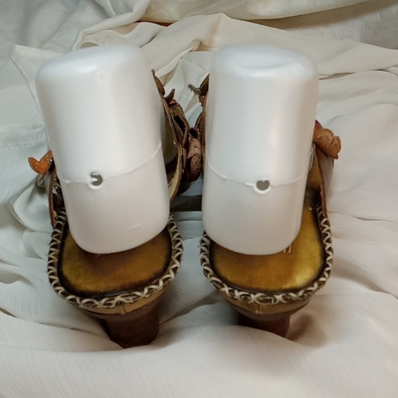 L'artiste by spring step heeled floral sandal size 37 - Picture 3 of 7